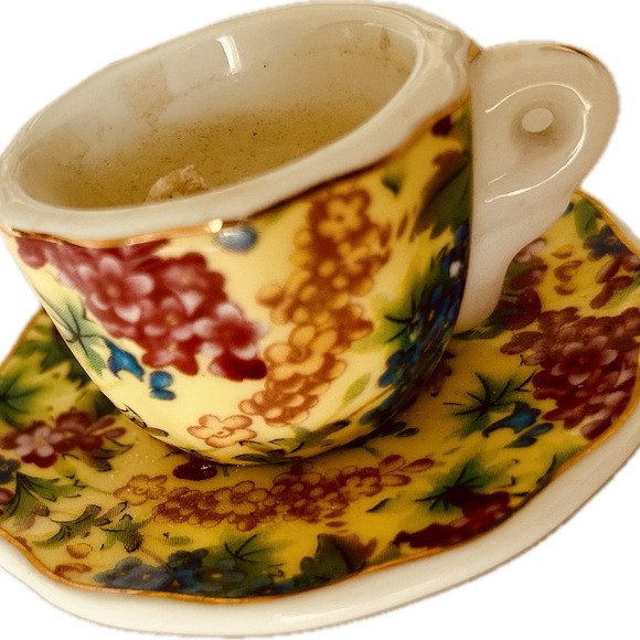 Vintage antique Floral Gold rim Miniature Teacup Candle & Saucer Keepsake Decor - Picture 4 of 6